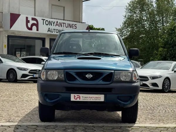 Nissan Terrano Outro 6