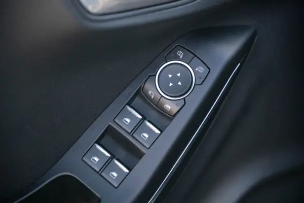 Ford Puma 1.0 EcoBoost MHEV ST-Line Design 33