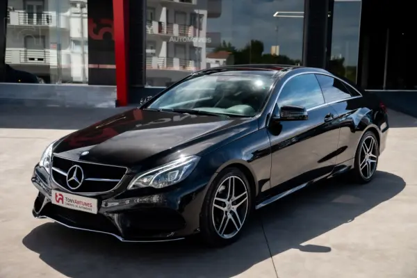 Mercedes-Benz E 220 CDI Elegance BE Auto. 2