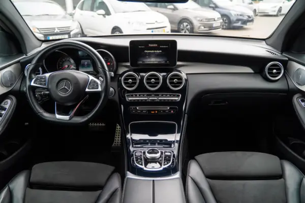 Mercedes-Benz GLC 250 d Coupé AMG Line 4-Matic 5