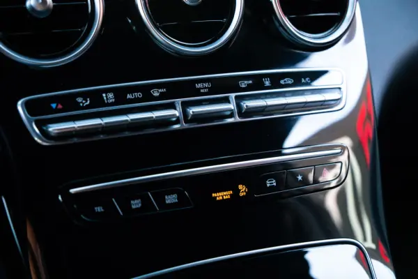 Mercedes-Benz GLC 300 e Coupé 4Matic 26