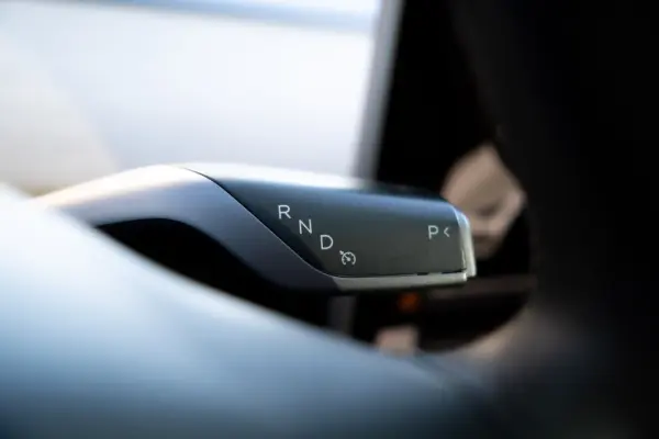 Tesla Model 3 Long-Range Dual Motor AWD 17