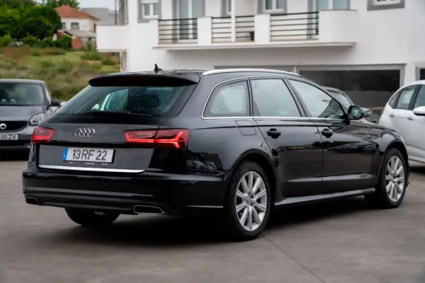 Audi A6 Avant 2.0 TDi S tronic 5