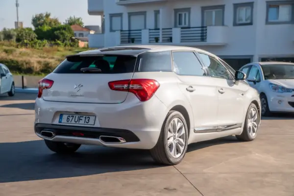 Citroen DS5 2.0 HDi Hy4 So Chic CMP6 102g 7