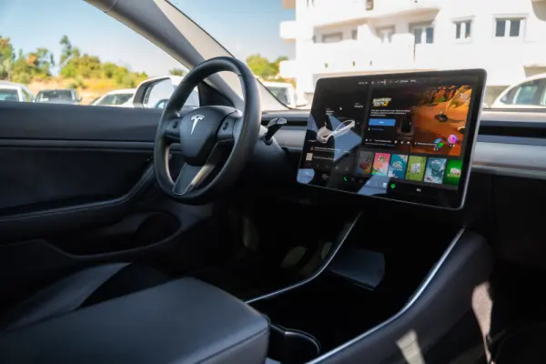 Tesla Model 3 Long-Range Dual Motor AWD 15