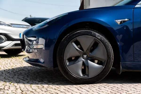 Tesla Model 3 Standard Range Plus RWD 7