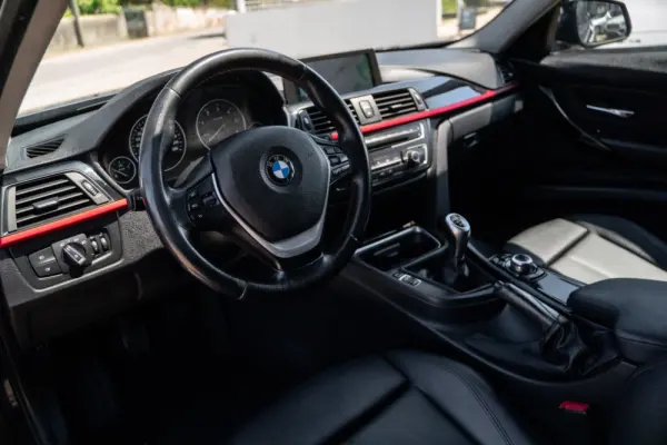 BMW 318 d Blue Performance Sport Line 2