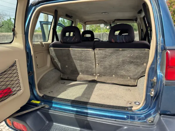 Nissan Terrano Outro 17