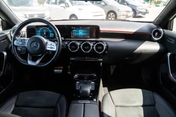 Mercedes-Benz A 250 Limousine e 8G-DCT AMG Line 4