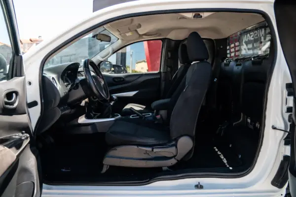 Nissan Navara 2.5 dCi CD LE 20