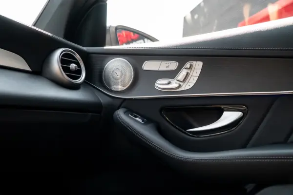 Mercedes-Benz GLC 300 de Coupe 4Matic 9G-TRONIC AMG Line 31