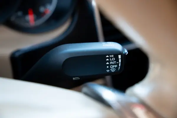 Porsche Panamera 4S PDK 19