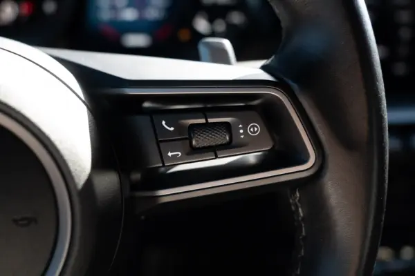 Porsche 911 (992) Carrera PDK 19