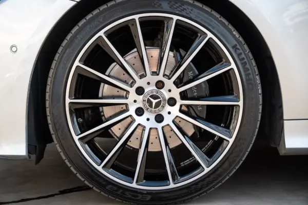 Mercedes-Benz E 220 d 4Matic 9G-TRONIC AMG Line 7