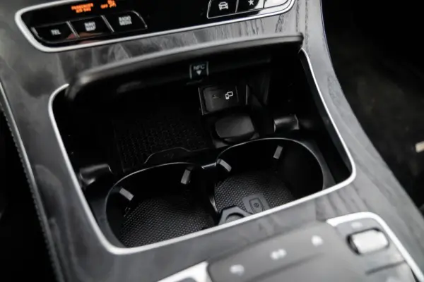 Mercedes-Benz E 300 de 4Matic 9G-TRONIC AMG Line 29