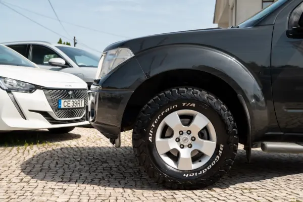Nissan Navara 2.5 dCi CD Pilot Hi-Tech 9
