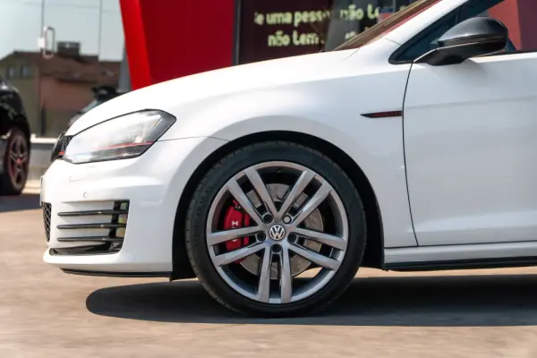 Volkswagen Golf 2.0 TSi GTi DSG Performance 13