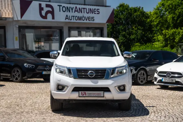 Nissan Navara 2.3 dCi CD 4WD N-Connecta 30