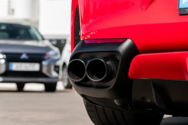 Ferrari 812 Superfast 6.5 V12 9