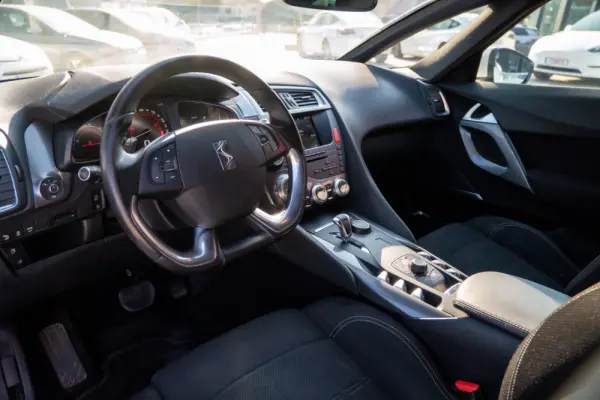 Citroen DS5 2.0 HDi Hy4 So Chic CMP6 102g 14