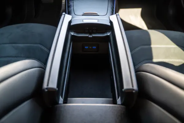 Mercedes-Benz E 300 de 39