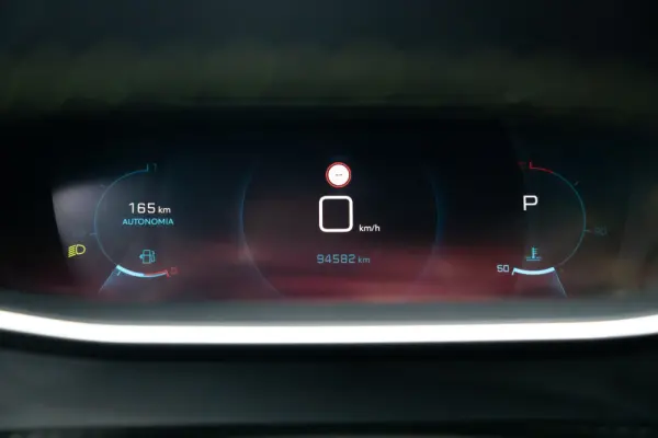 Peugeot 2008 1.5 BlueHDi GT EAT8 31