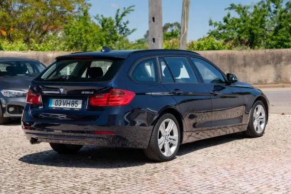 BMW 318 d Blue Performance Sport Line 3