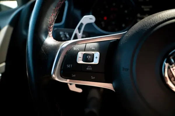 Volkswagen Golf 2.0 TSi GTi DSG Performance 16