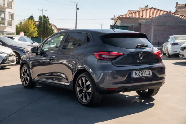Renault Clio 1.0 TCe Intens 8
