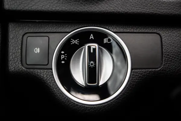 Mercedes-Benz C 220 CDi Classic BE 124g 29