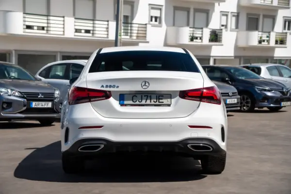 Mercedes-Benz A 250 Limousine e 8G-DCT AMG Line 9