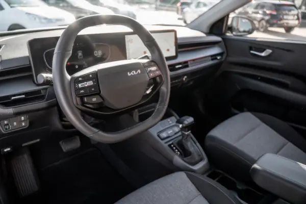 Kia Stonic 1.0 T-GDi Tech 7DCT 3