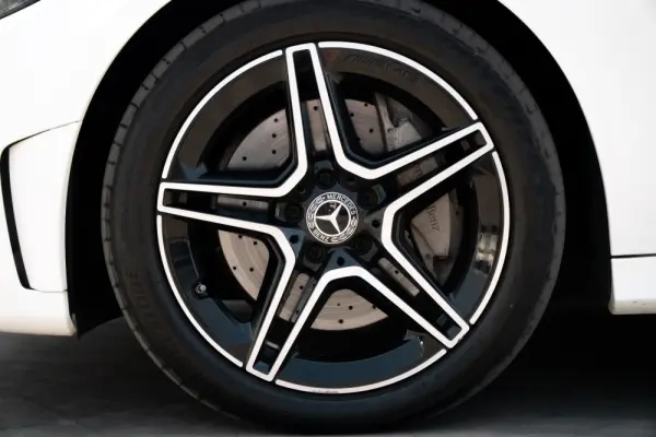 Mercedes-Benz C 300 de T 9G-TRONIC AMG Line 8