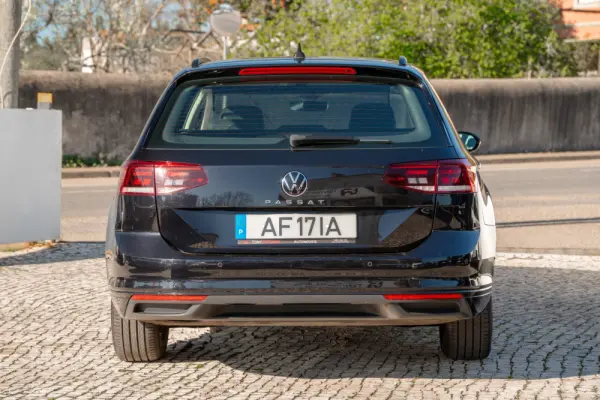 Volkswagen Passat Variant 2.0 TDI Elegance DSG 11