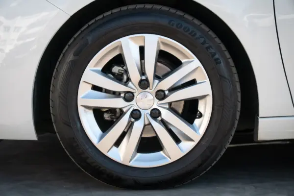 Peugeot 308 1.5 BlueHDi Business Line 7