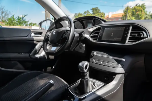 Peugeot 308 1.5 BlueHDi Business Line 26