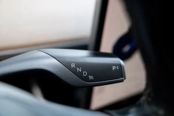 Tesla Model 3 Standard Range Plus RWD 12