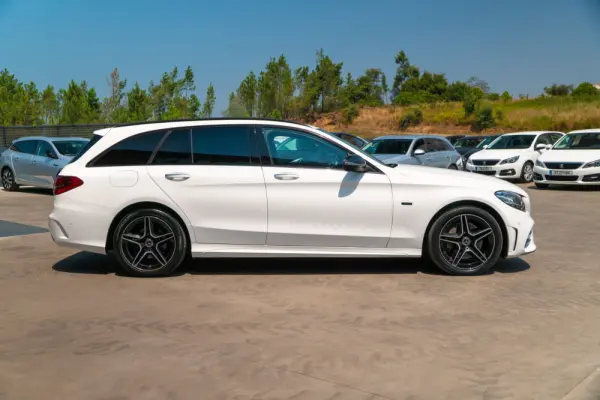 Mercedes-Benz C 300 de T 9G-TRONIC AMG Line 14