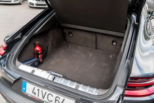 Porsche Panamera 4 E-Hybrid Platinum Edition 35