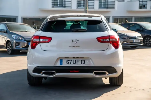 Citroen DS5 2.0 HDi Hy4 So Chic CMP6 102g 6