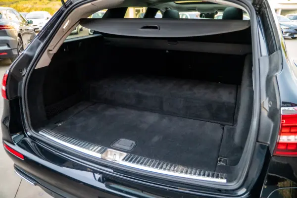 Mercedes-Benz E 300 de 9G-TRONIC Avantgarde 32