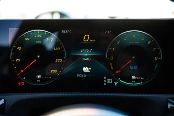 Mercedes-Benz CLA 250 e 8G-DCT AMG Line 23