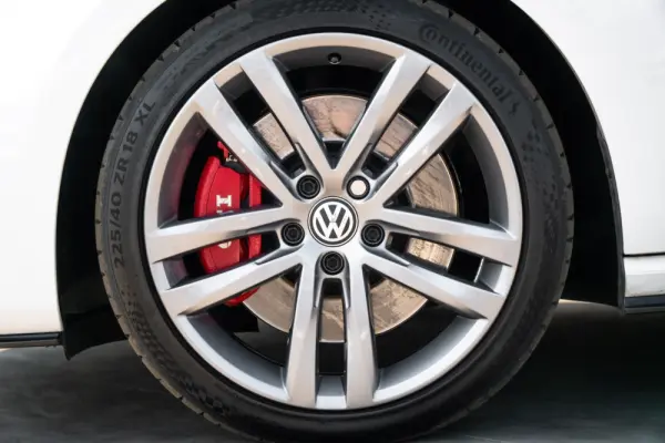 Volkswagen Golf 2.0 TSi GTi DSG Performance 14
