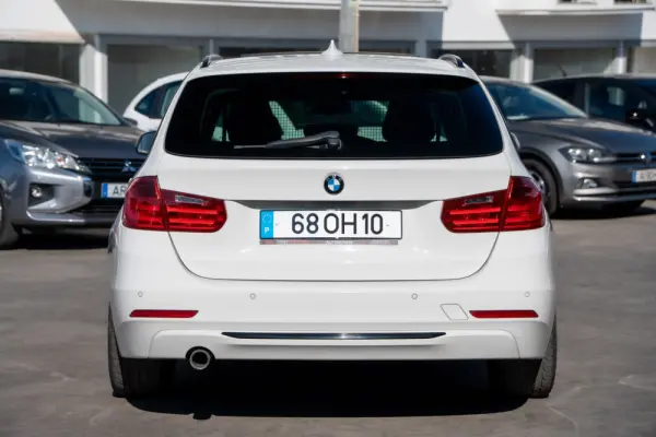 BMW 320 d Auto Line Sport 9
