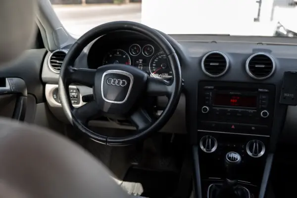 Audi A3 Sportback 2.0 TDi Attraction 16