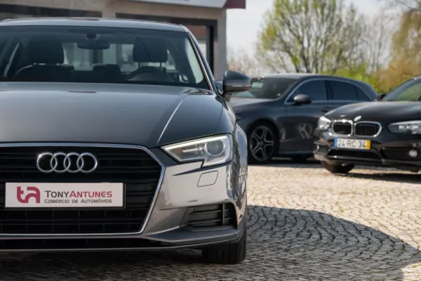 Audi A3 Limousine 30 TDI Design 8