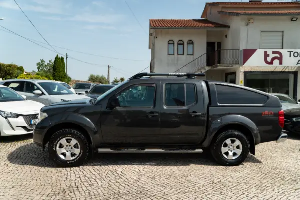 Nissan Navara 2.5 dCi CD Pilot Hi-Tech 6