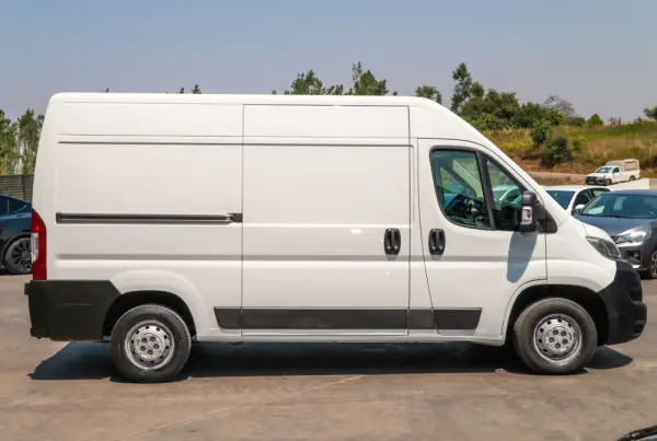 Citroen Jumper 2.0 BlueHDi 35 L2H2 12