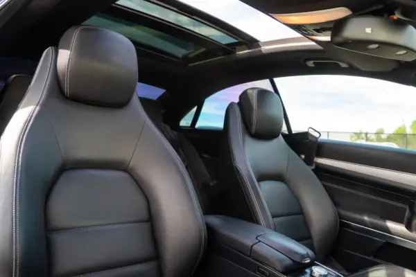 Mercedes-Benz E 220 CDI Elegance BE Auto. 21