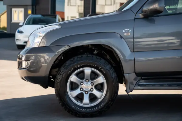 Toyota Land Cruiser Prado 3.0 163cv 2